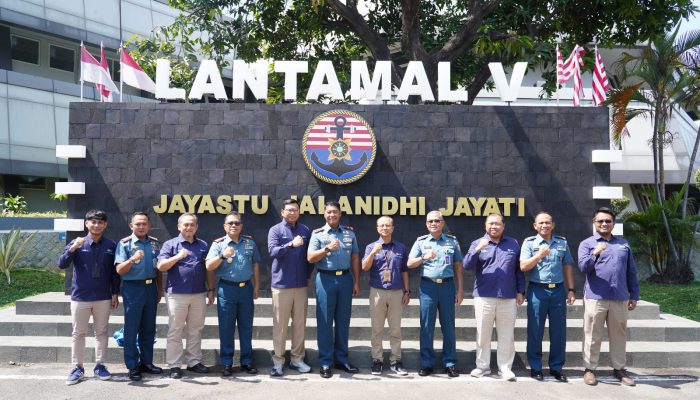PLN UIT JBM Perkuat Keamanan Obvitnas Lewat Sinergi dengan Lantamal V Surabaya