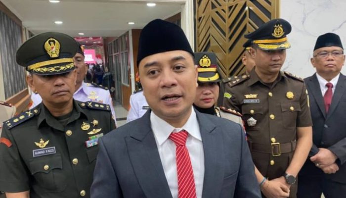 Eri Cahyadi Pilih Pinjaman Daerah Rp452 Miliar untuk Infrastruktur Surabaya.