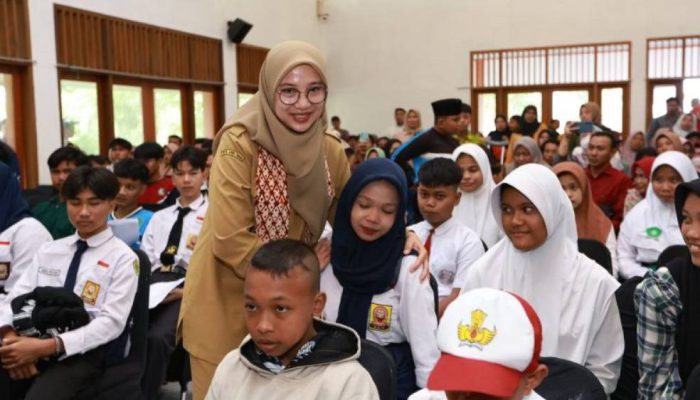Sekolah Rakyat: Pendidikan Gratis Putus Rantai Kemiskinan, Program Unggulan Kemkominfo