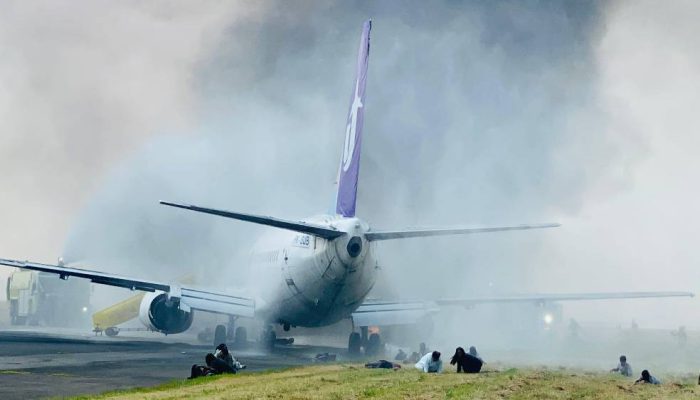 Simulasi Kecelakaan Pesawat di Bandara Juanda Tingkatkan Kesiapsiagaan Hadapi Darurat.