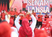 Lansia Surabaya Semangat Ikuti Senam Sehat di Balai Kota