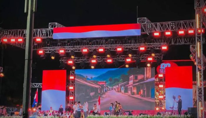 Pesta Rakyat HUT RI ke-80, Ribuan Penonton Terhibur di Gedung Grahadi