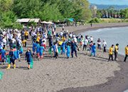 Pemkab Banyuwangi Gelar Aksi Bersih Pantai Seranite pada World Cleanup Day