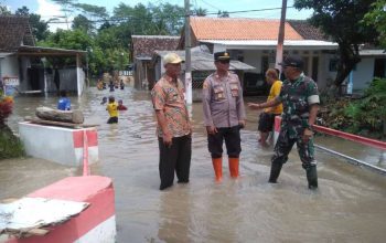 BREAKING: Puluhan Rumah di Lumajang Terendam Banjir Usai Hujan Deras