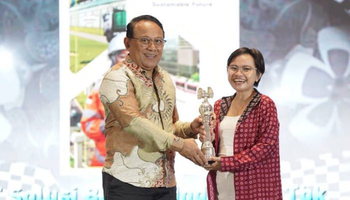 Komitmen Jalankan Bisnis Berkelanjutan, SIG Raih Dua Peringkat Gold, Satu Silver dan Commendation Award dalam Asia Sustainability Reporting Rating 2025