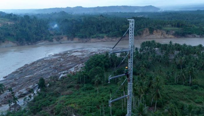 PLN Berhasil Pulihkan Listrik di 184 Desa Terdampak Banjir Bandang Aceh Tengah