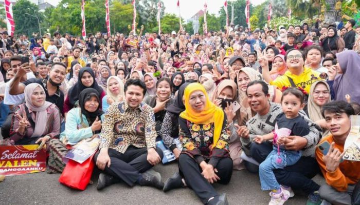 Ribuan Warga Padati Grahadi Sambut Juara D’Academy 7 Valen