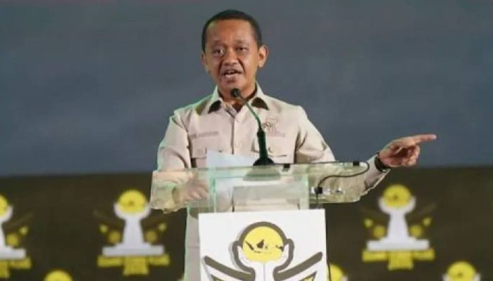 Bahlil Kaji Penghentian Ekspor Timah, Perkuat Strategi Hilirisasi Nasional