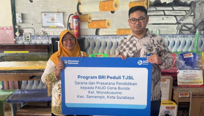 BRI Kertajaya Serahkan Bantuan Sarana Pendidikan Senilai Rp72,8 Juta untuk PAUD Ceria Bunda
