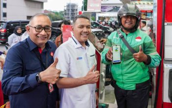 Kolaborasi Pertamina–Telkomsel, Ojol Nikmati Paket Data dan Voucher BBM
