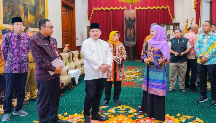 Jaga Lahan Pangan, Khofifah Minta BPN Jatim Percepat Pemetaan dan Sertifikasi Tanah