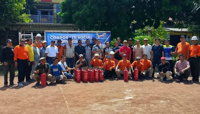 Bogasari Gelar Pelatihan Pemadaman Api bagi 40 Warga