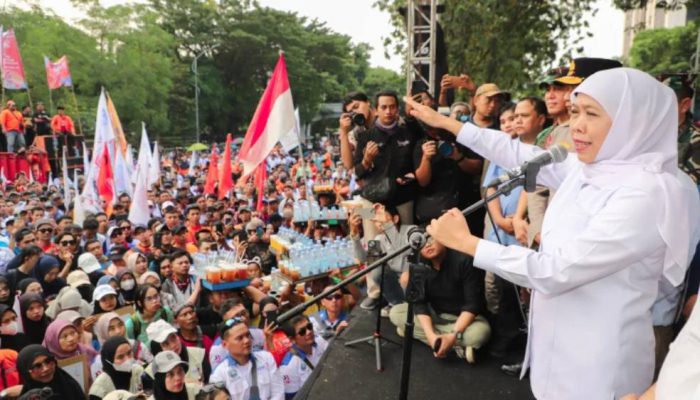 Peringatan May Day, Khofifah Dorong Kolaborasi Industri dan Kesejahteraan Buruh