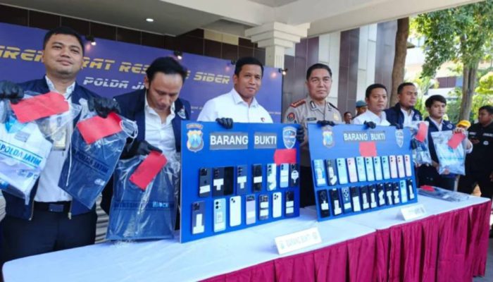 Polda Jatim Bongkar Sindikat Penipuan Online Berskala Nasional