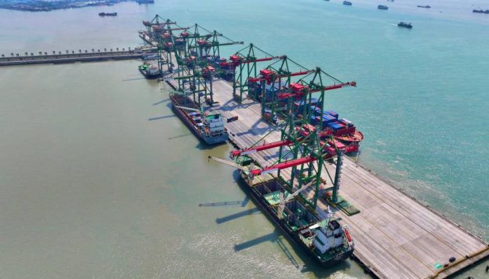 Didukung Layanan Pelayaran Baru, Arus Petikemas Internasional TTL Melejit