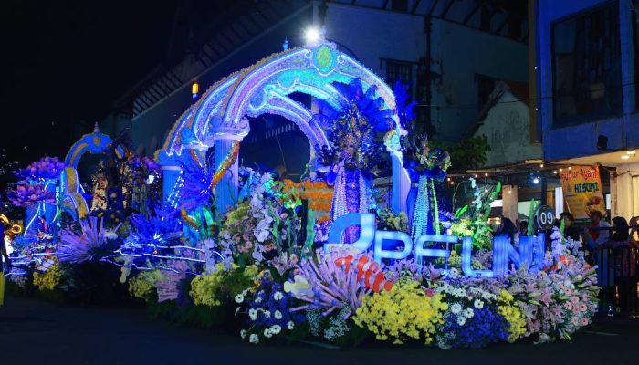 Pelindo Ajak Masyarakat Jaga Laut Lewat Mobil Hias “Harmony of Ocean”