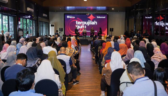 Lewat “Terpujilah GURU”, Telkomsel Dukung Pengembangan Kompetensi Guru di Dunia Digital