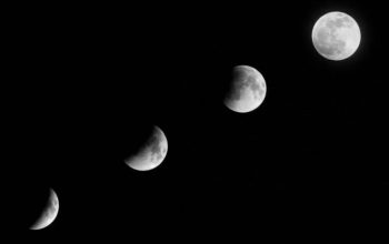 Fenomena Langka Blue Moon Akan Menghiasi Langit Surabaya, Catat Jadwalnya
