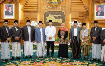 Bertemu di Grahadi, Gus Ipul-Khofifah Perkuat Sinergi Sambut Muktamar NU 2026