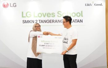 LG Donasikan Monitor dan AC untuk Tingkatkan Pembelajaran Berbasis Teknologi di SMKN 2 Tangerang Selatan