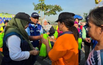 TPS Dukung Ketahanan Pangan Warga Lakarsantri Melalui Program DOKAR Baksose Suroboyo