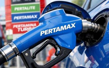 Bahlil Buka Peluang Harga Pertamax Turun Bulan Depan Jika Harga Minyak Dunia Terus Melemah