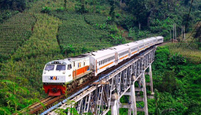 KAI Bukukan Pendapatan Rp17,96 Triliun pada Semester I 2026, Laba Usaha Melonjak 25,79 Persen