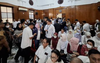 Puluhan Pegawai Pelindo Datangi PN Surabaya, Beri Dukungan kepada Terdakwa Perkara Dugaan Korupsi