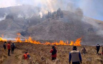 Bromo Kembali Dibuka 20 Agustus, Pemerintah Ingatkan Risiko Kebakaran