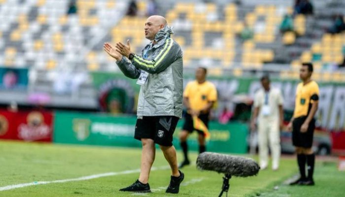 Bernardo Tavares Tak Mau Ramal Kemenangan Persebaya, Fokus Tiga Poin Lawan PSIM