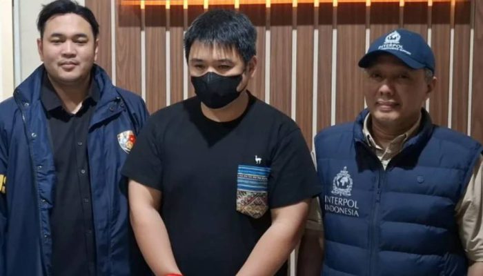 Bareskrim Tangkap Erick Soedjasa di Bandara Juanda, Buron Kasus Penggelapan Rp37,42 Miliar