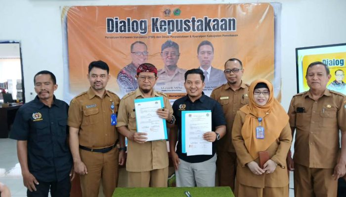 Transformasi Literasi Digital: PWI Pamekasan dan Dinas Perpustakaan Resmi Teken MoU