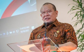Rahmat Erwin Abdullah Raih Emas Asian Games 2026, Lifter Jatim Pecahkan Rekor Dunia