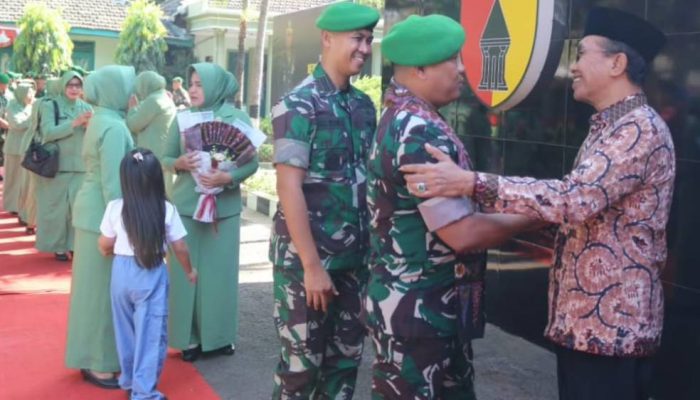 Danrem 084/Bhaskara Jaya Kunjungi Kodim Pamekasan, Prajurit Diminta Pegang Prinsip MANTAP