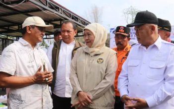 Bupati Malang dan Khofifah Salurkan Bantuan Air Bersih untuk Warga Terdampak Kekeringan