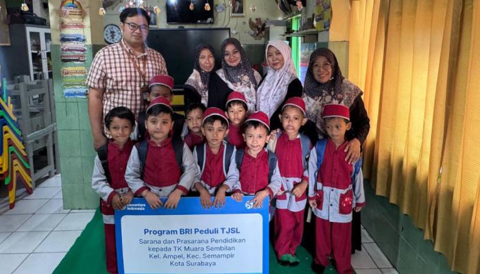 BRI Peduli TJSL Bantu Fasilitas Pendidikan TK Muara Sembilan Surabaya