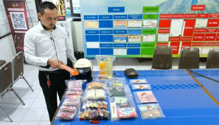 Polres Malang Amankan Dua Perempuan Diduga Edarkan Uang Palsu di Dampit